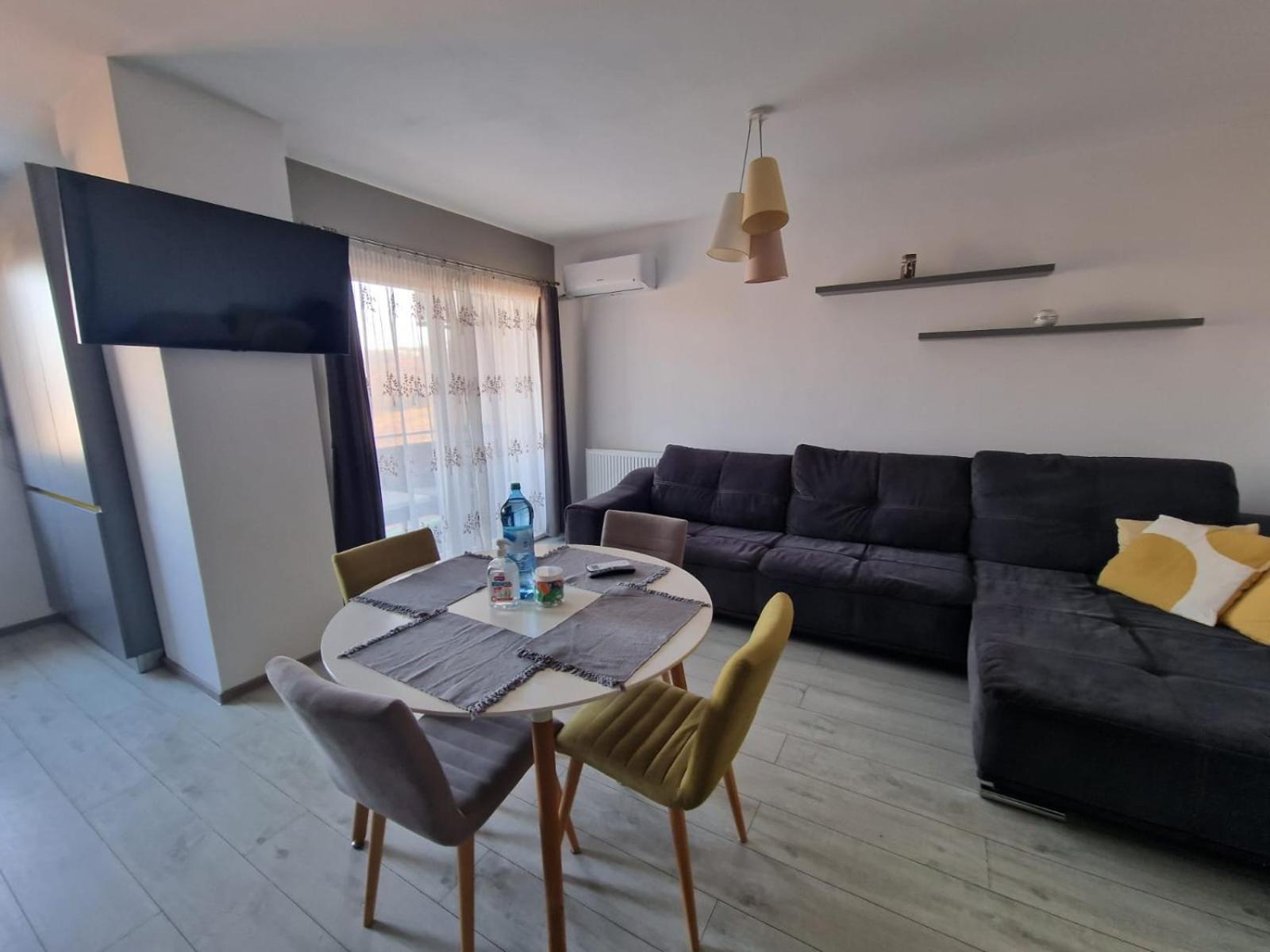 Gray Apartment Nearby Amethyst & Vivo Mall Floreşti Dış mekan fotoğraf